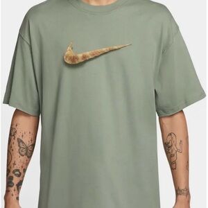 NWOT Max 90 Croissant Swoosh Nike Men's T-Shirt